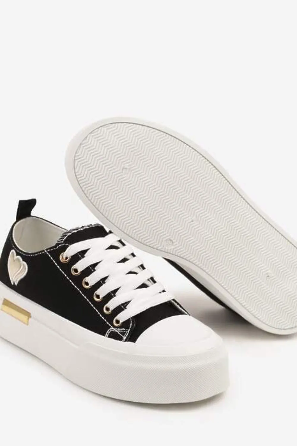 BLACK LACE UP HEART DETAIL CHUNKY STYLISH FLAT TRAINERS