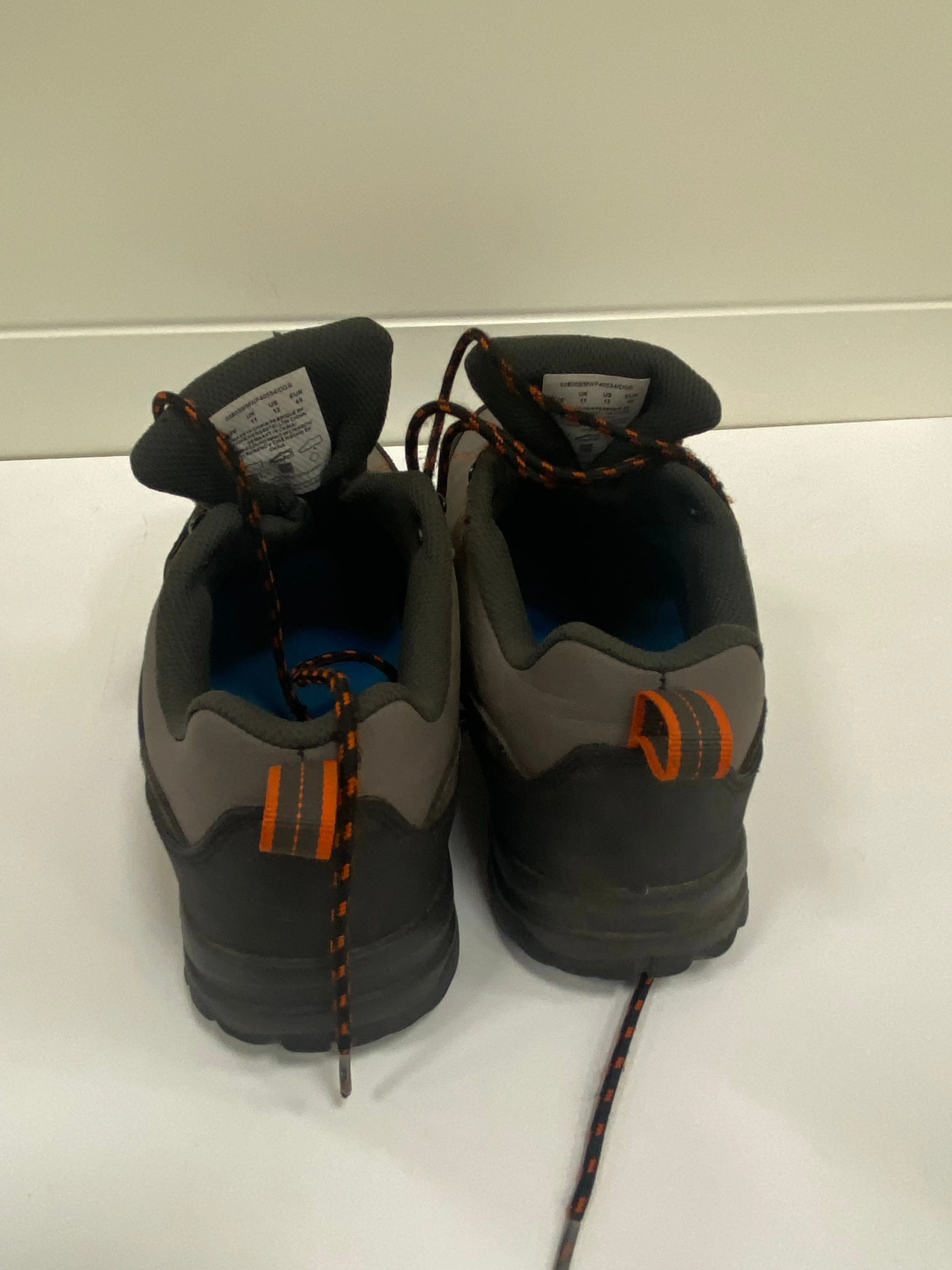 Mountain Warehouse Waterproof IsoGrip Walking Hiking Shoes Mens Size 11 UK