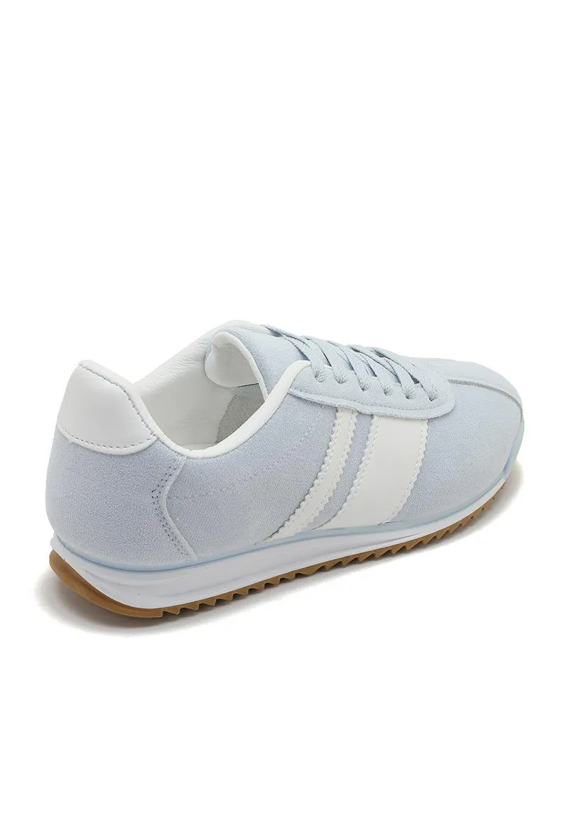 ROUND TOE SIDE LINE STRIPPED DETAILED GUM SOLE TRAINERS IN BLUE