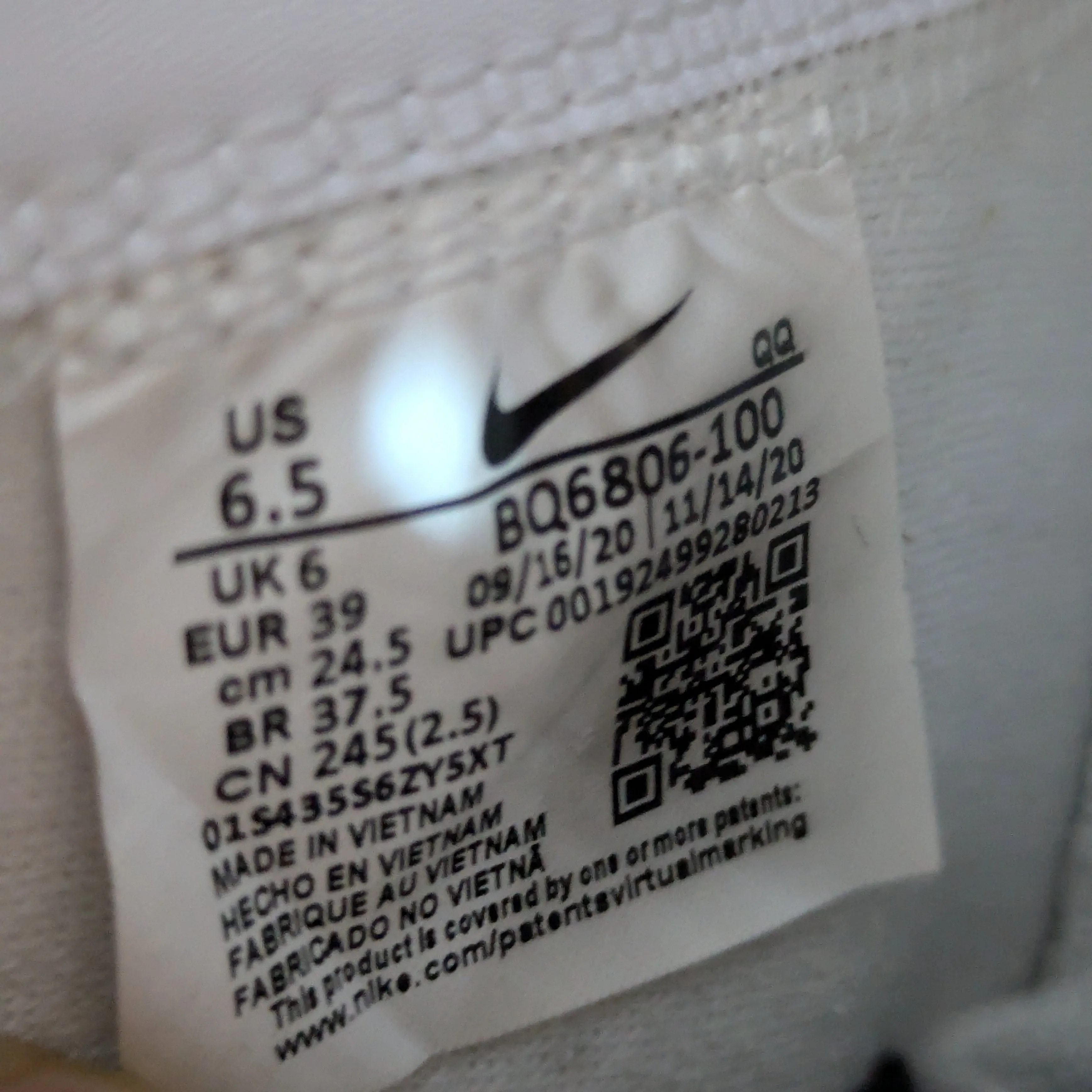 Slam Jam x Nike Blazer Vintage '77 in White/Black Size UK 6 / EU 39 / US 6.5