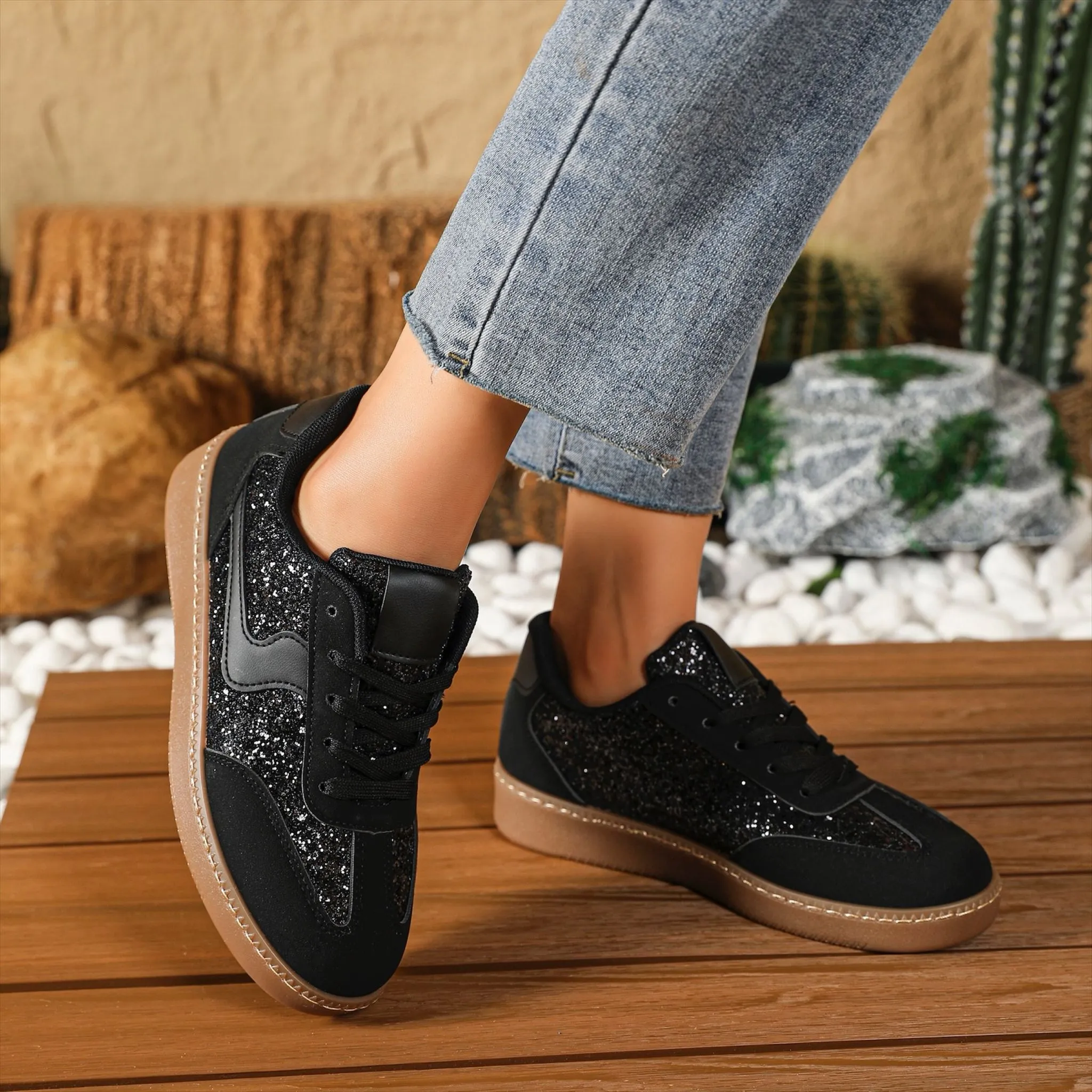 WOMEN'S DAZZLING GLITTER ACCENT SPARKLE LACE UP SNEAKERS IN BLACK